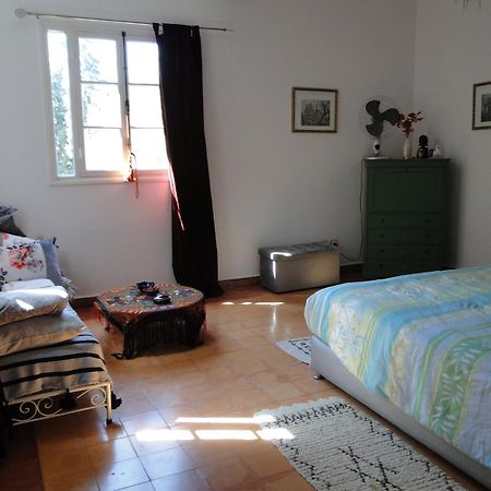 Maison Calme Et Reposante 에사우이라 외부 사진